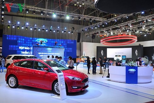 Triển lãm Ô tô Việt Nam 2018 có gần 120 mẫu xe được trưng bày và giới thiệu. 