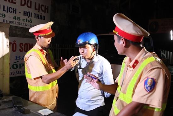 Tăng cường đo nồng độ cồn, xử lý vi phạm để ngăn ngừa 