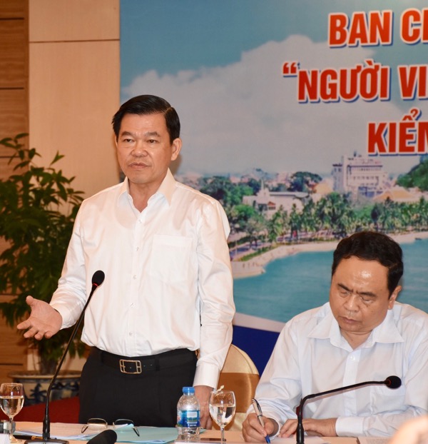 Đồng chí Nguyễn Hồng Lĩnh phát biểu tại buổi làm việc.