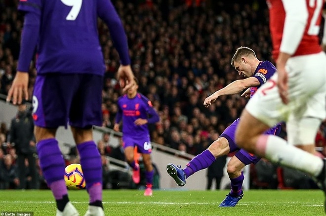 James Milner giúp Liverpool vượt lên.