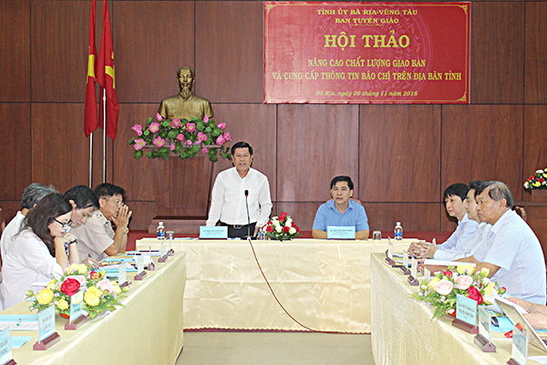 Đồng chí: Nguyễn Văn Xinh, Ủy viên Ban Thường vụ Tỉnh ủy, Trưởng Ban Tuyên giáo Tỉnh ủy, Tổng Biên tập Báo BR-VT điều hành Hội thảo.