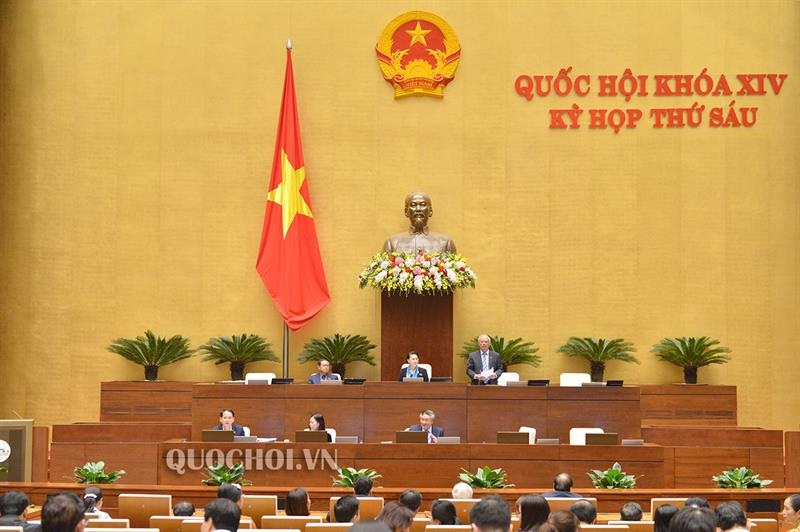Phó Chủ tịch Quốc hội Uông Chu Lưu điều hành phiên họp