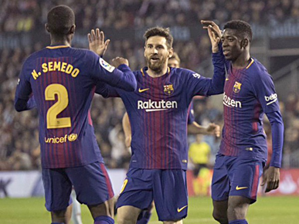 Ghi 2 bàn trong ngày trở lại, nhưng Messi không ngăn được Barca thua 3-4 trước Betis ngay trên sân nhà.