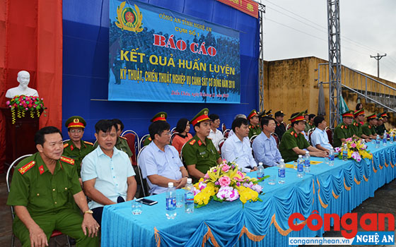 Các đại biểu tham dự