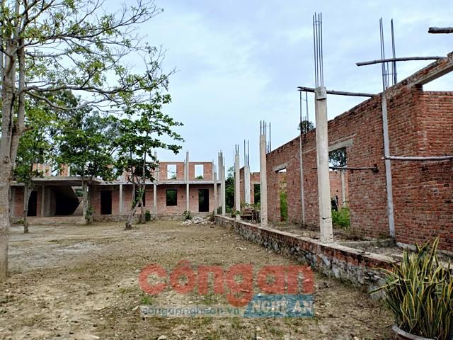 Công trình dang dở tại Trường Tiểu học Đức Thanh, huyện Đức Thọ