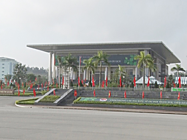 Trung tâm Hội nghị tỉnh, nơi diễn ra Hội nghị Xúc tiến đầu tư Thương mại và Du lịch năm 2018 đã hoàn tất công tác chuẩn bị, sẵn sàng đó tiếp khách trong nước và quốc tế.  