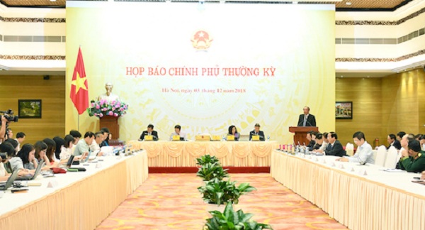 Họp báo Chính phủ thường kỳ tháng 11 dưới sự chủ trì của Bộ trưởng, Chủ nhiệm Văn phòng Chính phủ Mai Tiến Dũng. Ảnh: TH.