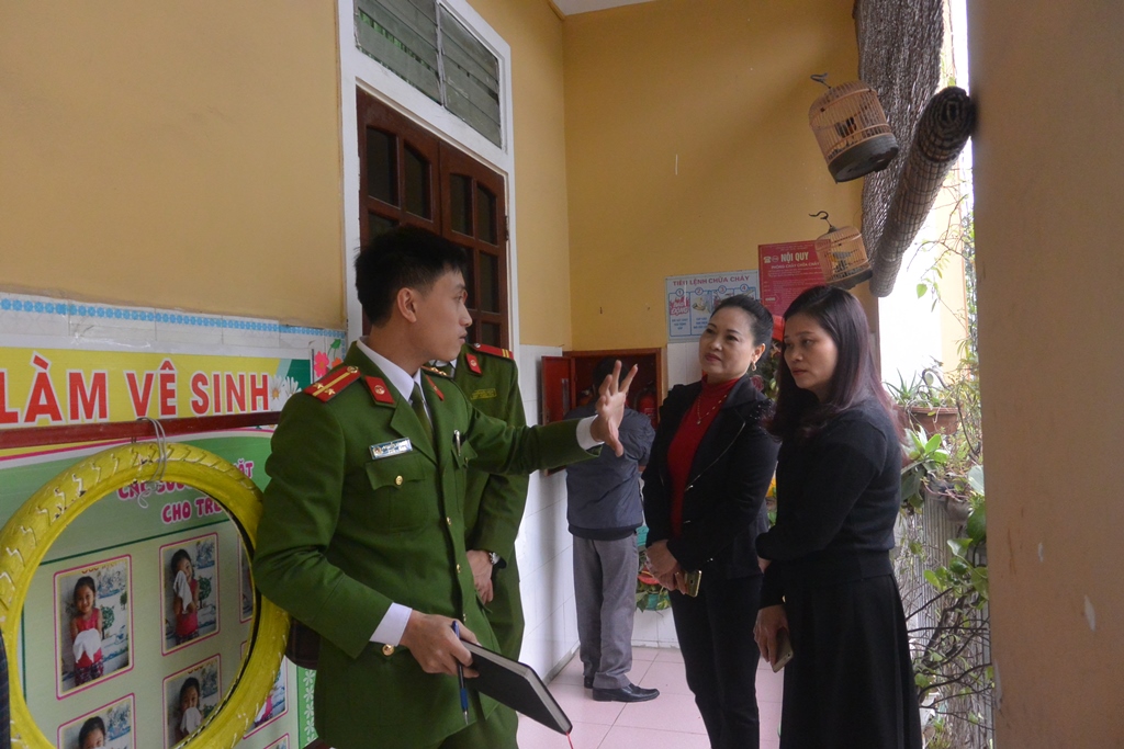 Kiểm tra công tác đảm bảo an toàn PCCC tại các trường học mầm non trên địa bàn thành phố