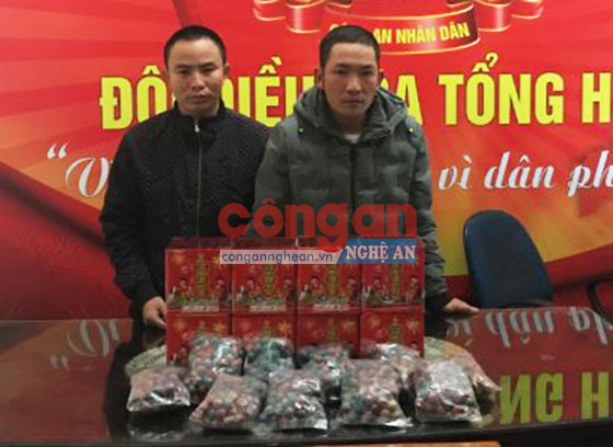 Hai đối tượng và tang vật
