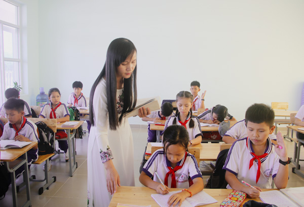 HS Trường TH Kim Đồng (xã Hòa Hội, huyện Xuyên Mộc) trong giờ học.