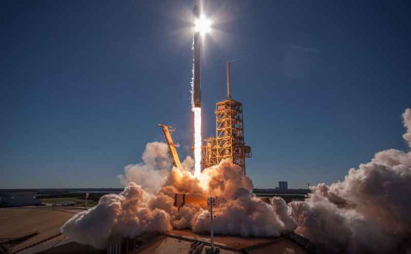 Tên lửa Falcon 9 tham gia sứ mệnh này sẽ không được tái sử dụng. 