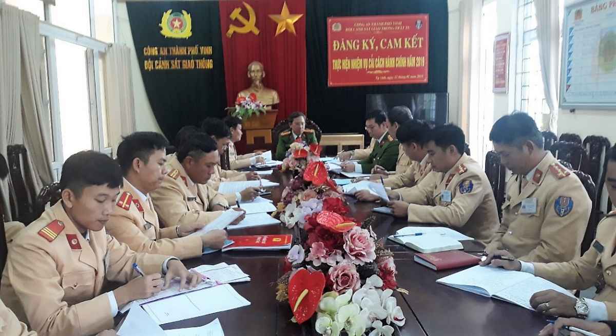 CSGT CATP Vinh kí cam kết thực hiện cải cách hành chính