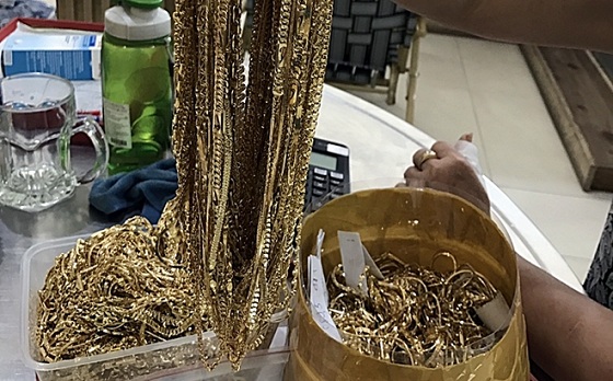Số vàng tang vật bị tạm giữ.
