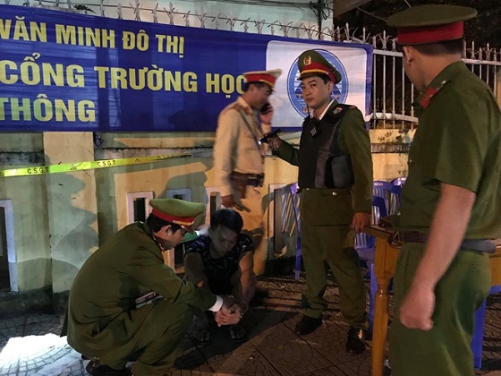 Qua phối hợp chốt chặn, tuần tra, lực lượng 911 – TP. Đà Nẵng đã kịp thời phát hiện và ngăn chặn những đối tượng lợi dụng niềm vui chiến thắng để tổ chức những hoạt động quá khích, gây mất ANTT trên địa bàn.  