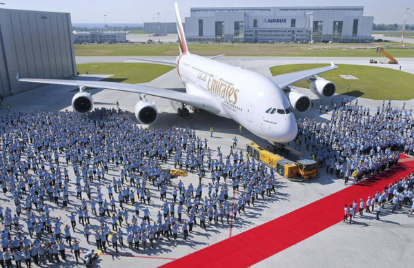 Hãng hàng không Emirates tiếp nhận chiếc A380 đầu tiên vào tháng 7-2018. Ảnh: Airbus