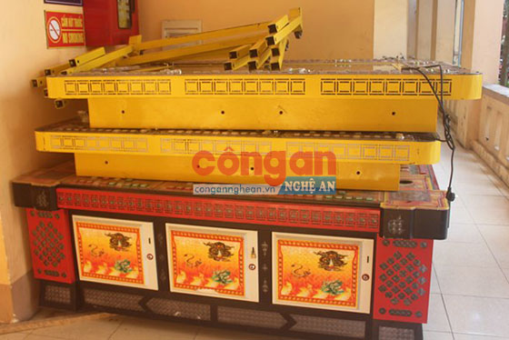 Các máy bắn cá bị thu giữ tại cơ quan Công an