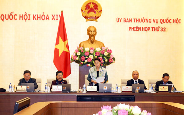 Chủ tịch Quốc hội Nguyễn Thị Kim Ngân phát biểu khai mạc Phiên họp thứ 32 của Ủy ban Thường vụ Quốc hội khóa XIV.