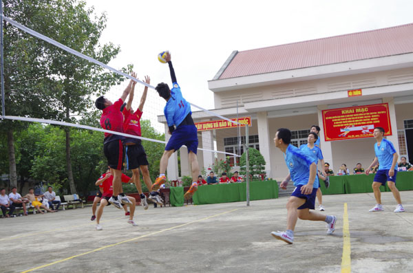 Trận thi đấu giữa Nhiệt điện Phú Mỹ và Tổng Công ty Ba Son.