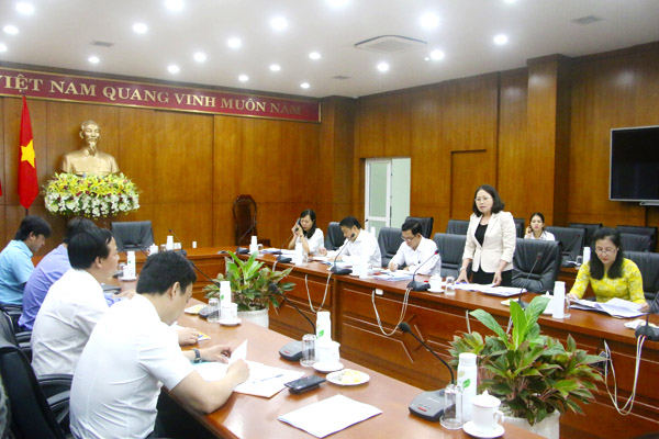 Đồng chí Nguyễn Thị Yến, Phó Bí thư Thường trực Tỉnh ủy,  Trưởng đoàn ĐBQH tỉnh phát biểu tại buổi làm việc.
