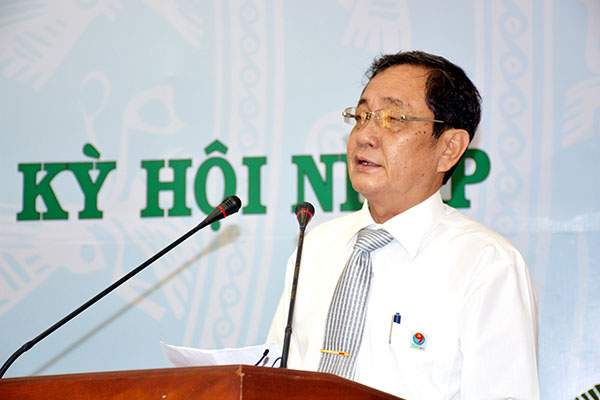 Đồng chí Nguyễn Bé, Phó Chủ tịch Hội Nhà báo Việt Nam phát biểu tại hội thảo