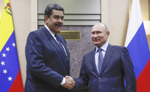 Tổng thống Nga Putin (phải) và Tổng thống Venezuela Nicolas Maduro tại Nga năm 2018.