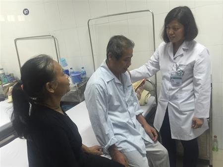Bệnh nhân nam 68 tuổi bị sa sút trí tuệ đang điều trị tại Viện Sức khỏe Tâm thần