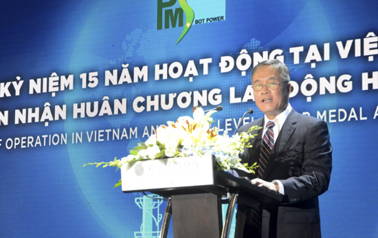 Ông Đỗ Bá Cảnh, Tổng Giám đốc Công ty Điện lực TNHH BOT Phú Mỹ 3 phát biểu tại buổi lễ.