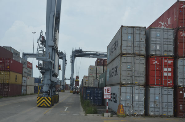 Hiện tại, các cảng ở khu vực Cái Mép - Thị Vải còn gần 2.300 container phế liệu tồn kho quá 90 ngày.