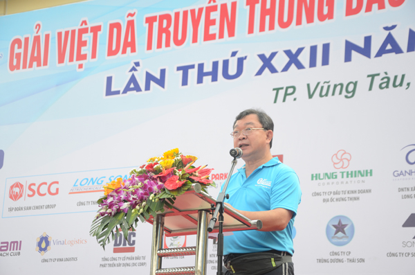 Ông Niwat Conman, trợ lý Chủ tịch Công ty TNHH SCG Việt Nam, đại diện Nhà tài trợ chính của giải phát biểu tại lễ khai mạc.