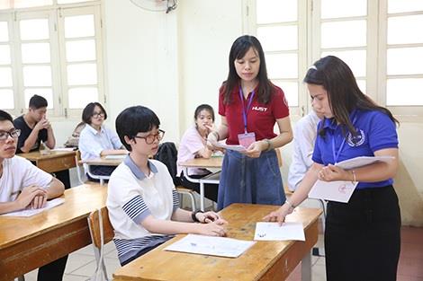 Nhiều ý kiến kiến nghị Bộ Giáo dục và Đào tạo cần sửa quy chế thi THPT quốc gia để chủ động phòng tránh gian lận.