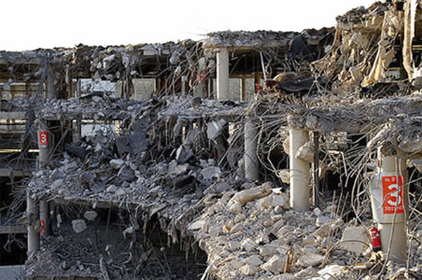 Hiện trường vụ đánh bom nhà ga sân bay Madrid do ETA thực hiện.