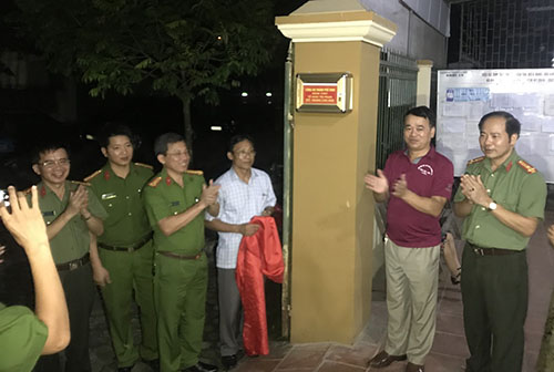 Các đại biểu ra mắt 