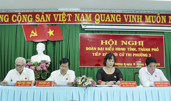 Tổ đại biểu số 1 HĐND tỉnh tiếp xúc cử tri phường Thắng Tam (TP.Vũng Tàu). Ảnh: MINH NHÂN.