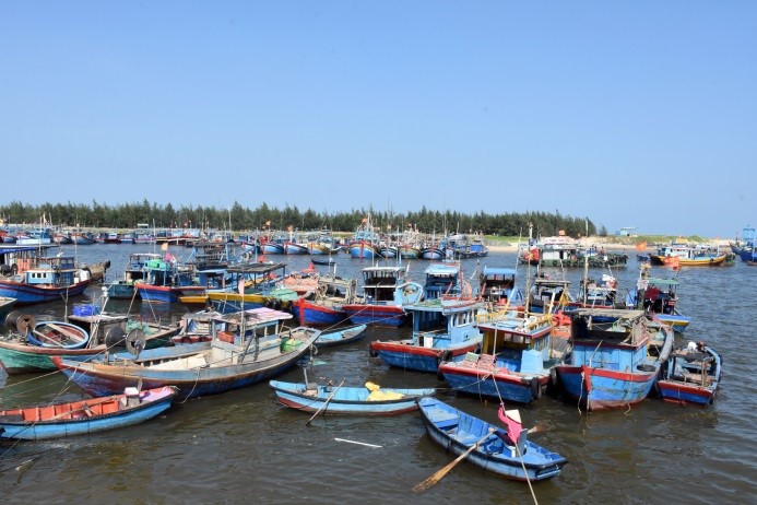 Tàu cá neo đậu tại khu neo đậu, tránh trú bão Bến Lội - Bình Châu, huyện Xuyên Mộc.