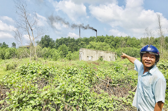 Người dân tổ 3 xã Tóc Tiên phản ánh các nhà máy trong Khu xử lý chất thải tập trung 100ha xả khói bụi gây ô nhiễm.