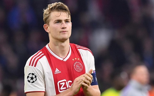 De Ligt sẽ kiểm tra y tế vào ngày mai (17/7) (Ảnh: Getty).