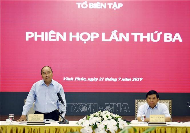 Thủ tướng Nguyễn Xuân Phúc, Trưởng Tiểu ban Kinh tế - Xã hội Đại hội đại biểu toàn quốc lần thứ XIII của Đảng phát biểu. Ảnh: Thống Nhất/TXVN