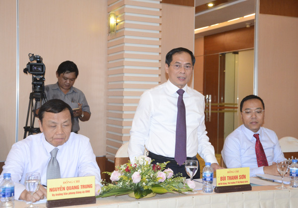 Thứ trưởng Bùi Thanh Sơn đánh giá cao những kết quả, thành tựu trong phát triển kinh tế - xã hội mà BR-VT đã đạt được. 