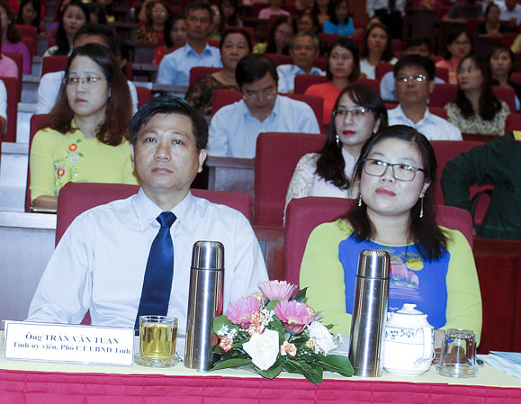 Ông Trần Văn Tuấn, Phó Chủ tịch UBND tỉnh tham dự hội nghị.