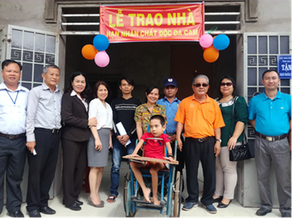 Hội Nạn nhân CĐDC/dioxin và Bảo trợ xã hội tỉnh trao nhà tình thương cho gia đình ông Lê Viết Long, có con trai là Lê Viết Minh Huy (SN 2018) là nạn nhân CĐDC ở thôn 1, xã Bình Trung, huyện Châu Đức.