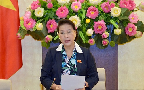 Chủ tịch Quốc hội Nguyễn Thị Kim Ngân phát biểu khai mạc phiên họp.
