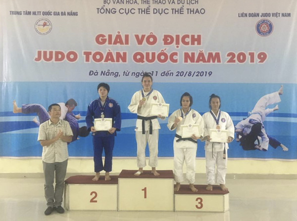 VĐV Nguyễn Thị Diệu Tiên đoạt HCV ở hạng cân 70kg nữ.