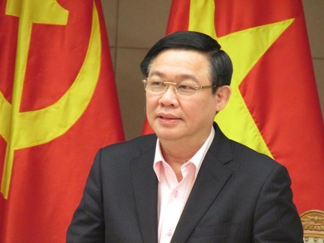 Ủy viên Bộ Chính trị, Phó Thủ tướng Chính phủ Vương Đình Huệ.