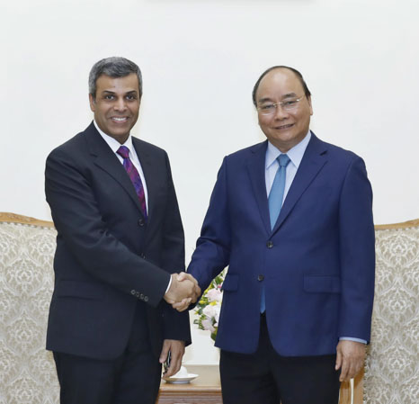 Thủ tướng Nguyễn Xuân Phúc tiếp ông Khaled Ali Al Fadhel, Bộ trưởng Dầu mỏ kiêm Điện lực và Nước Nhà nước Kuwait.