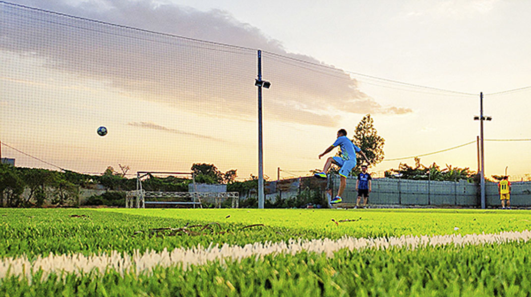 Khu thể thao Lam Son Sport (số 811 đường 2/9, phường 11, TP. Vũng Tàu) có 3 sân bóng đá mini cỏ nhân tạo.