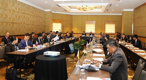 Toàn cảnh phiên họp