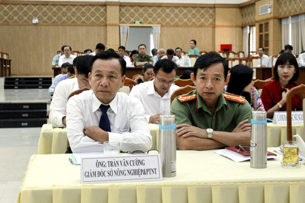 Các đại biểu dự hội nghị tổng kết 10 năm xây dựng NTM tại huyện Long Điền.