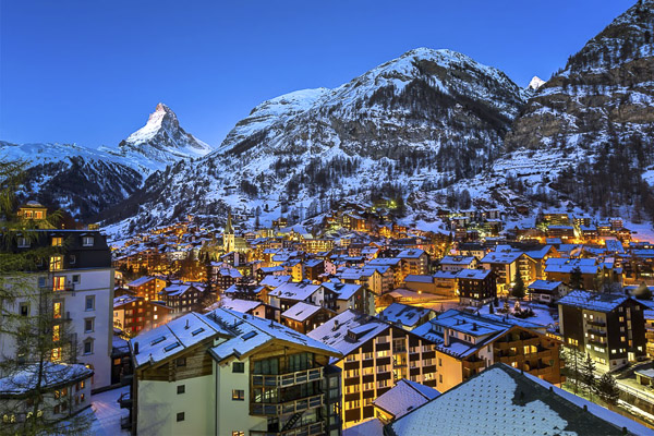 Làng Zermatt nằm dưới chân núi Matterhorn huyền thoại.