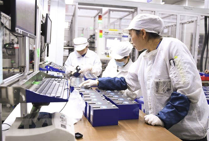 Công nhân làm việc tại nhà máy ở Ninh Đức,  tỉnh Phúc Kiến, đông nam Trung Quốc. (Nguồn: THX)
