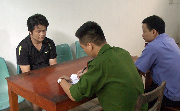Đối tượng cầm đầu Mai Văn Cường khai nhận tại cơ quan Công an.